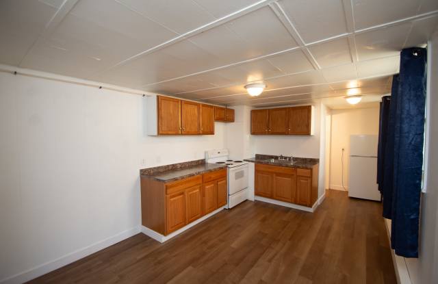 421 West Main Street - 3 photos photos