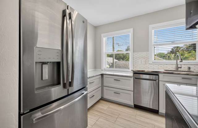 1235 1/2 14th Street North photos photos