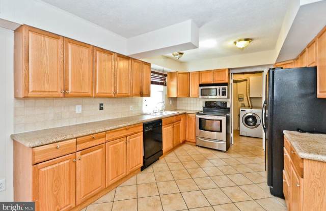12411 SHAWMONT LANE Gallery 2