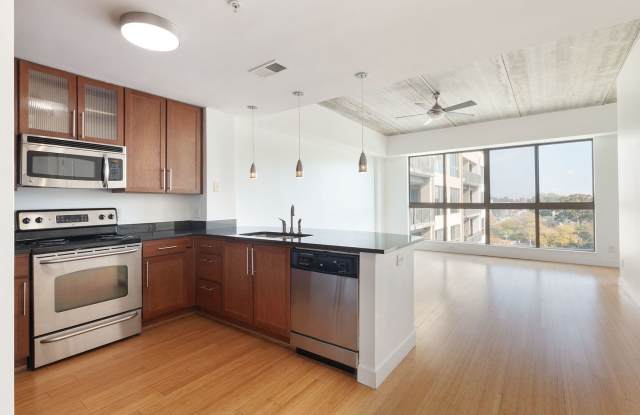 Bright, Contemporary 1/1 Condo in Grant Park w/ City Views! photos photos Bright, Contemporary 1/1 Condo in Grant Park w/ City Views! photos photos