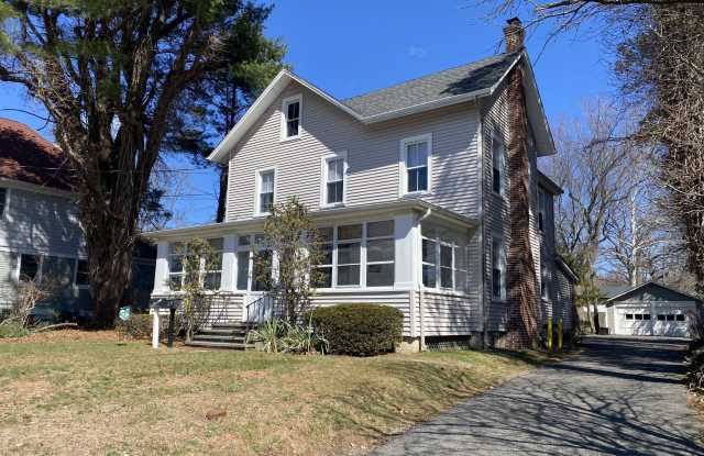 94 Branch Avenue photos photos