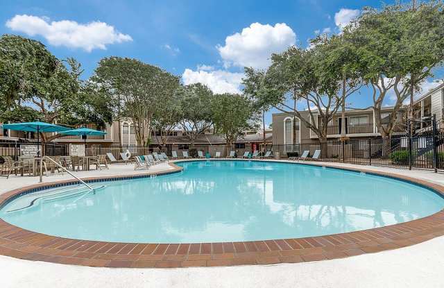 Regatta Apartments Gallery 2