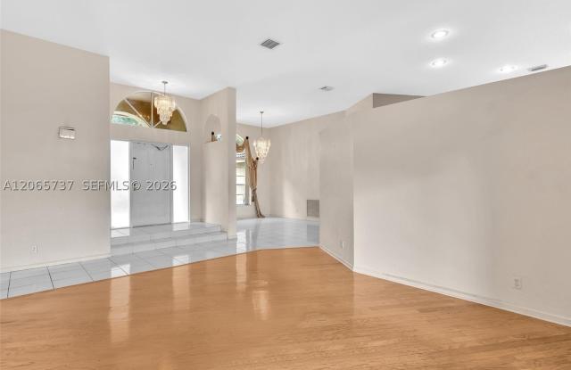 11335 Lake Shore Dr Gallery 3
