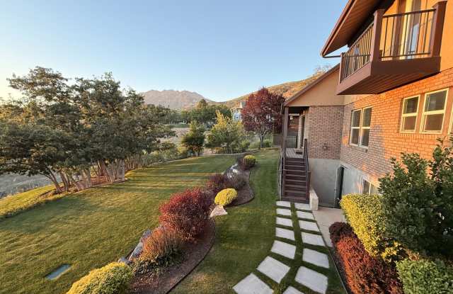 Stunning Home in Provo - Beautiful Backyard! photos photos