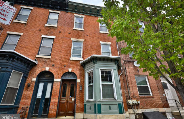 2805 POPLAR Street photos photos