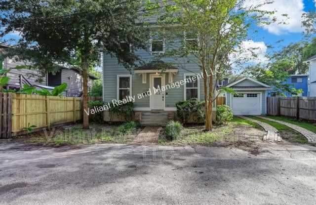 1228 Willow Court - 1228 Willow Court, Jacksonville, FL 32205