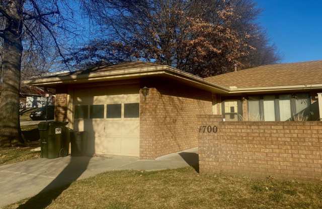 2 Bedroom and 1 Bathroom Town House Available to tour September 1st, 2026! photos photos