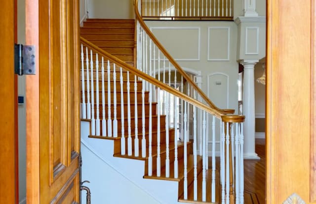 738 Palmera Court  - 30% Rental Fee Gallery 3
