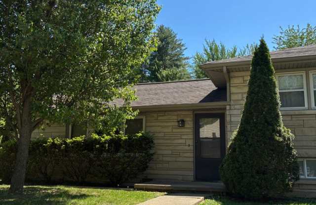 3 Bedroom, 2 Bath- Available August 2027! Gallery 1