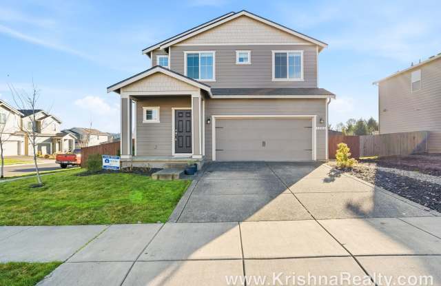 Lovely 5 BD | 3 BA | Loft | Main-Level Suite | 2,376 SF | Corner Lot | Riverside Estates photos photos