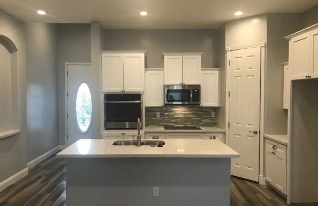 10734 W UTOPIA Road Gallery 4