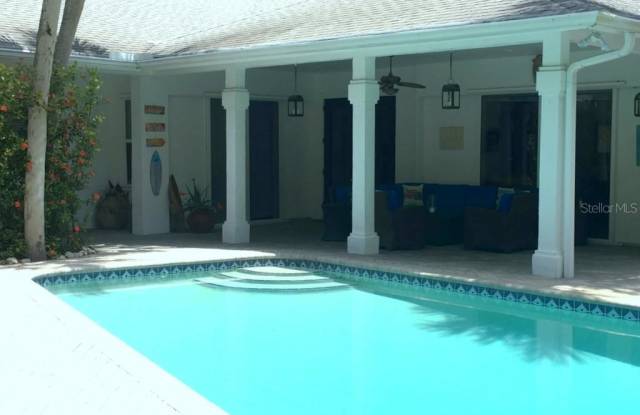 5029 OXFORD DRIVE - 5029 Oxford Drive, Siesta Key, FL 34242