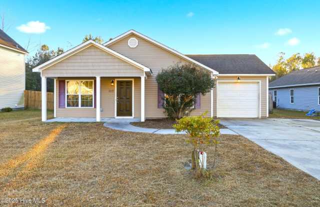 107 Blossom Court - 107 Blossom Court, Onslow County, NC 28454