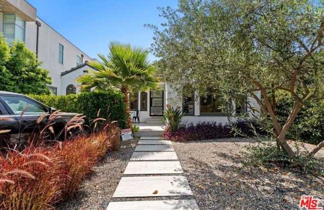 459 N Kings Rd photos photos