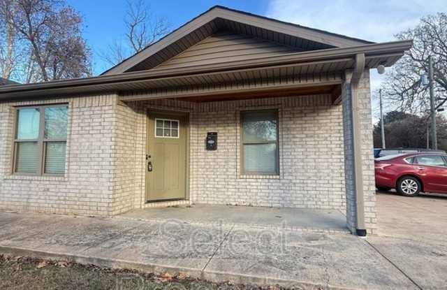 650 W Monroe - 650 West Monroe Avenue, Jonesboro, AR 72401