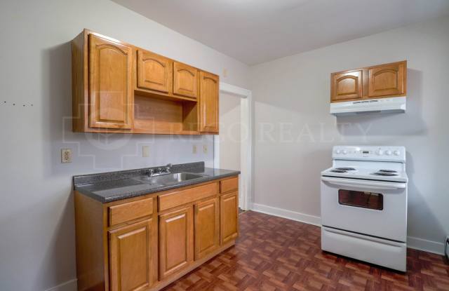 451-455 Edgewood St / Mancora Apartments, LLC Gallery 4