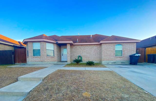 2122 La Jolla - 2122 La Jolla St, Eagle Pass, TX 78852