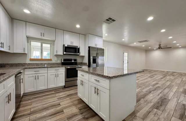 2039 N 79th Pl Gallery 3