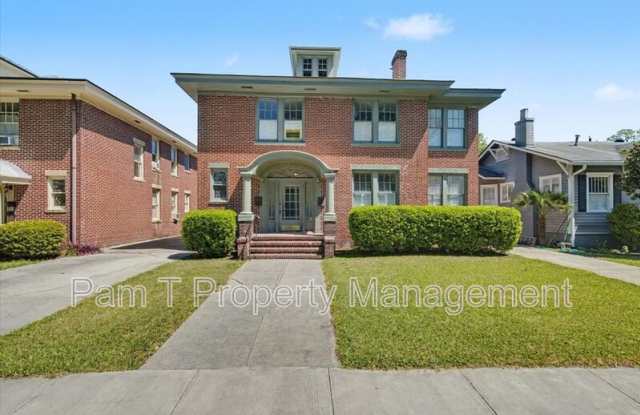 214 East 48th Street photos photos