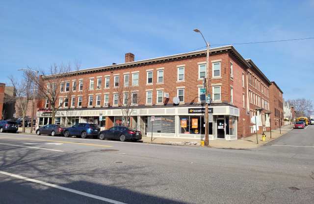 $1500 - Studio / 1 Bath Apartment in Downtown Manchester with All Utilities Included photos photos