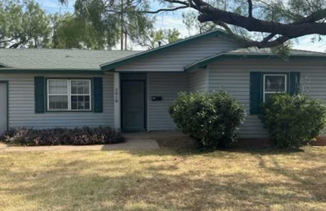 2818 S 39TH ST photos photos