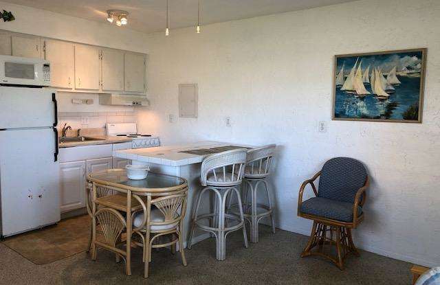 425 Tyler Avenue Gallery 2