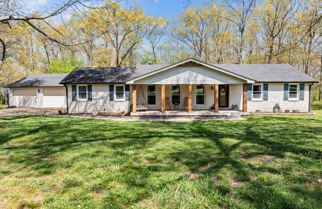 358 Twin Oaks Drive Gallery 1