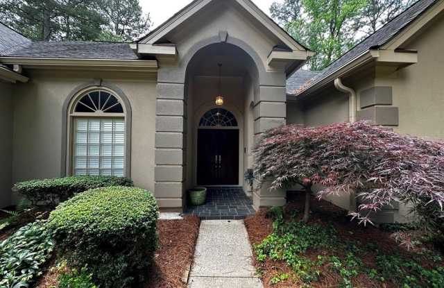 5160 Southlake Drive Gallery 3