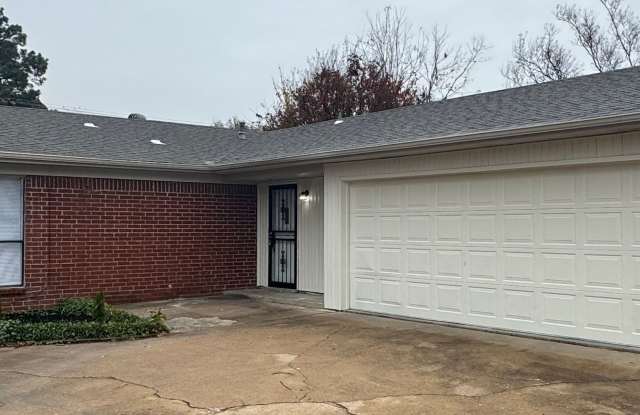 1019 N Roselawn Dr photos photos