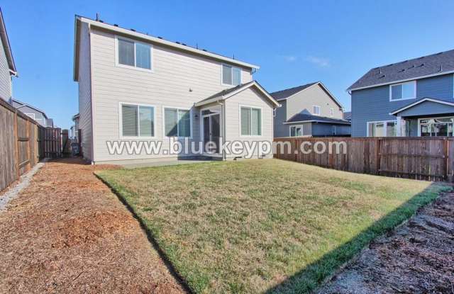 3 Bed, 2.5 Baths Home in Ridgefield on the East Side of I-5 Gallery 4