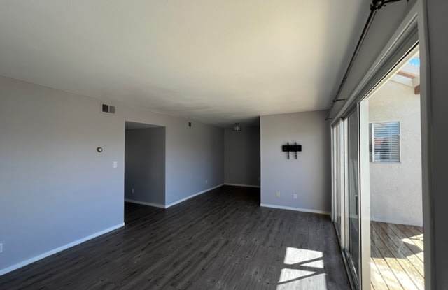 870 Avenue B Apt 905 Gallery 4