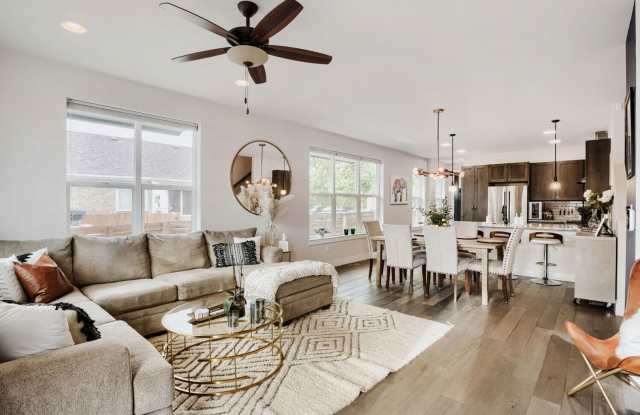 Bright & Inviting Home | Access to All photos photos Bright & Inviting Home | Access to All photos photos