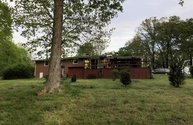 200 Grandview Drive Gallery 4