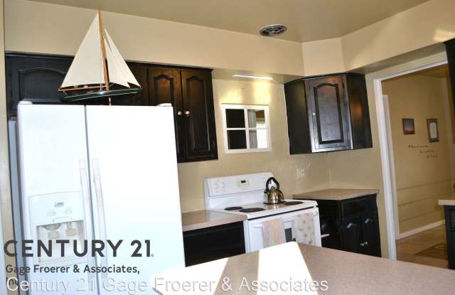5319 S 2000 W Gallery 3