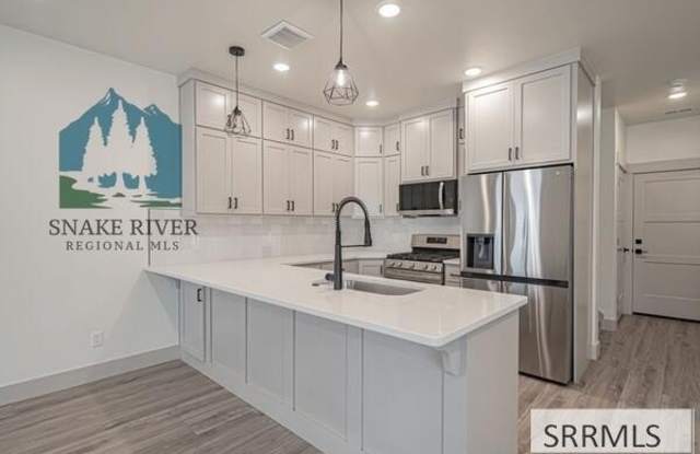 5127 N Beach Gallery 4