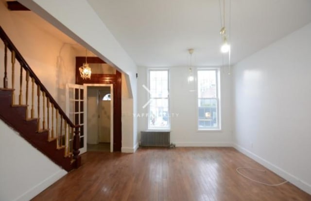 32 Kosciuszko Street - 32 Kosciuszko Street, Brooklyn, NY 11205