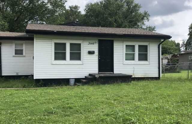 4 Bed 1 Bath home for rent photos photos