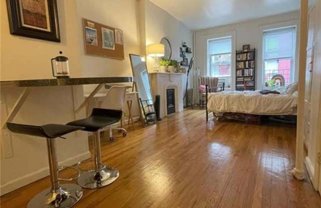 530 W 46th Street - 530 West 46th Street, New York City, NY 10036