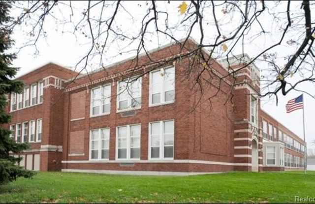 1131 COLUMBUS Avenue photos photos