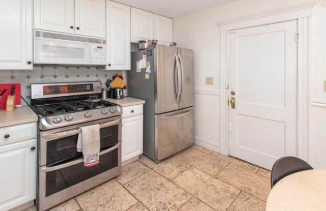 25 Priesing St. photos photos