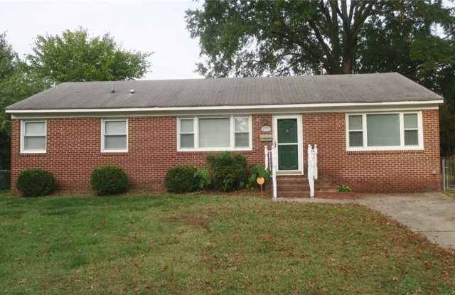 215 Clemwood Parkway Gallery 1