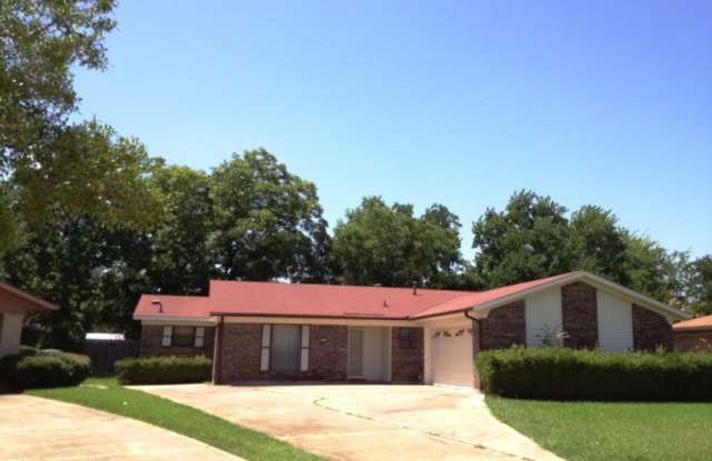 North Bossier City La 3 br 2 bath home for rent with 2-car garage photos photos