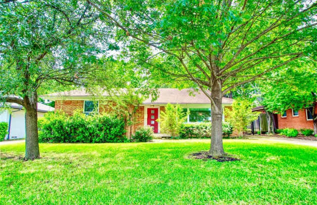 6418 E Lovers Lane - 6418 East Lovers Lane, Dallas, TX 75214