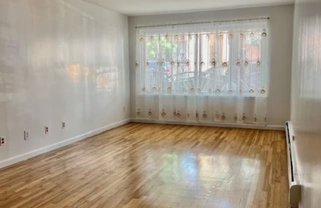 25-32 35th street 1 - 25-32 35th Street, Queens, NY 11103