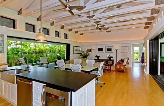 4 Bedroom Kailua Beachside Custom Island Home Gallery 3