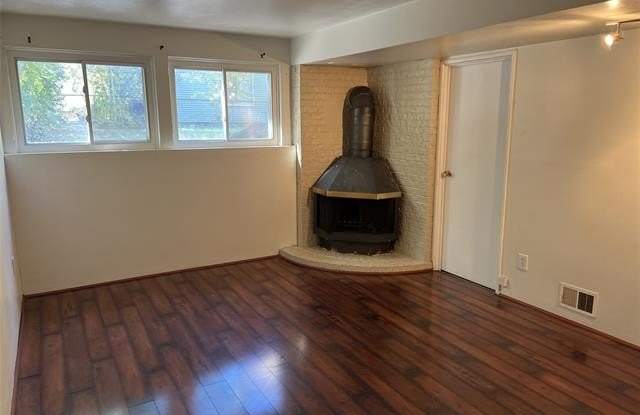 6717 Foxthorn Road Gallery 1