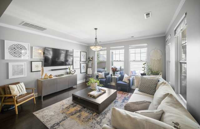 2435 Double Oaks Rd photos photos