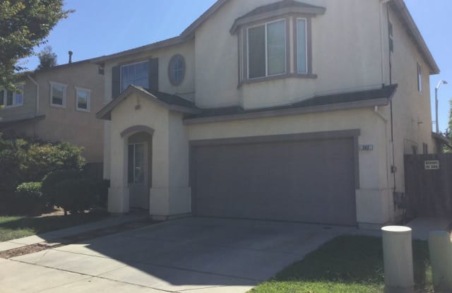 342 Meandering Ln - 342 Meandering Way, Turlock, CA 95382