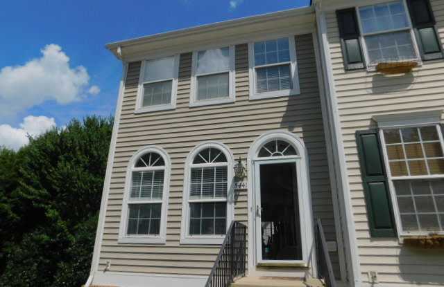 Charming 2br/2.5ba, Exc Raleigh location! Available Now! Gallery 1