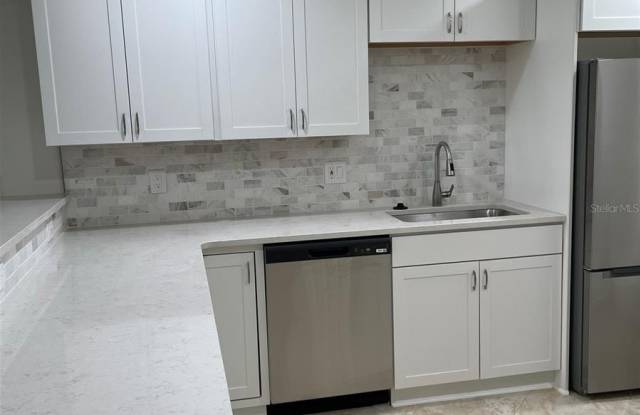 845 S GULFVIEW Boulevard Gallery 4